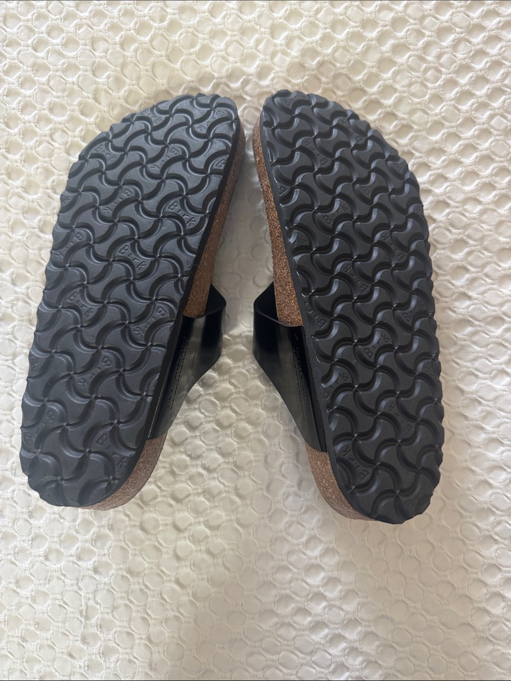 Birkenstock Black Gizeh Sandals with Gold Buckles - Picture 4 of 7
